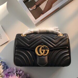 Gucci GG Small Marmont Matelasse Shoulder Bag